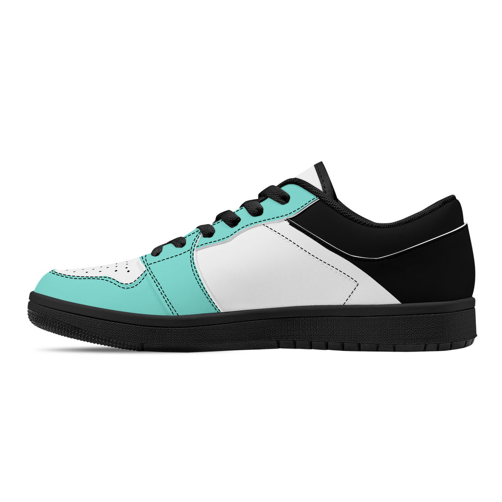 D15 Black Sole Low-Top Sneakers